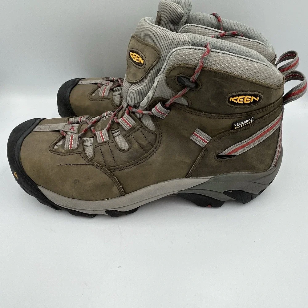 Keen Size 11 US Men's Hiking Boots - Brown Outdoors Mountain Durable Waterproof